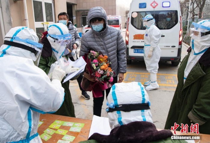 河北本轮疫情首批确诊患者治愈出院 转入康复观察