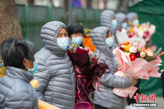 河北本轮疫情首批确诊患者治愈出院 转入康复观察