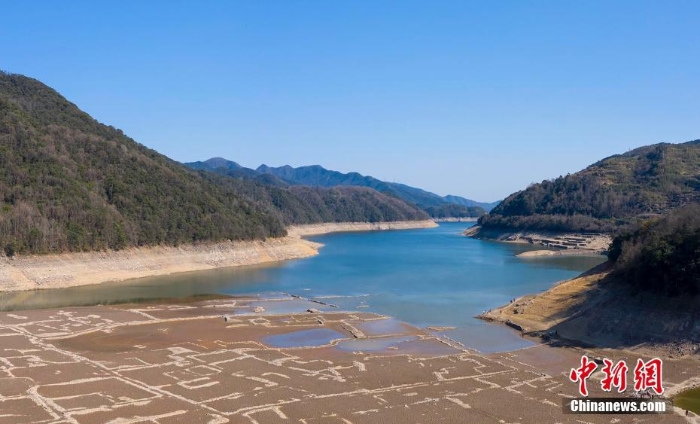 浙江宁波皎口水库发现古村遗址