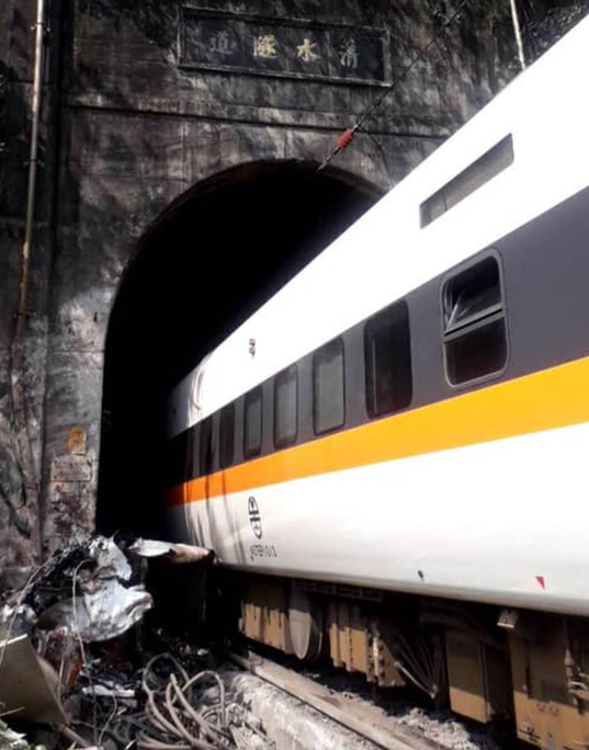 快讯:台铁太鲁阁号列车失事 至少36人无生命迹象 