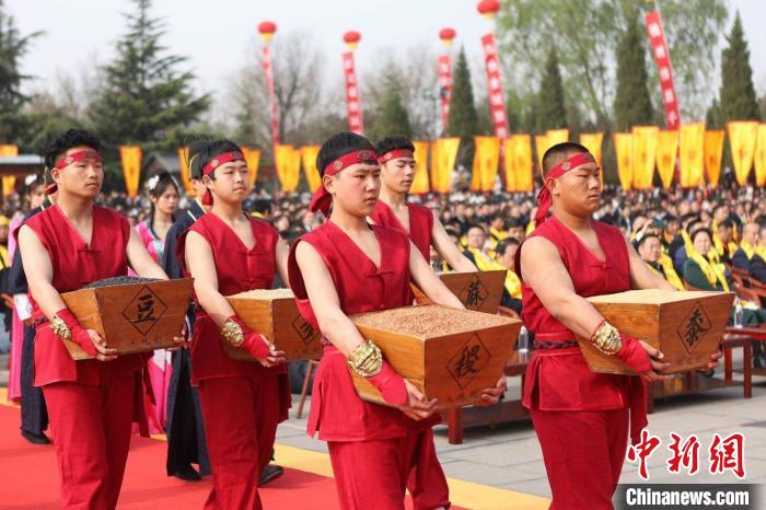 山西洪洞举办第31届大槐树寻根祭祖大典传承祭祖习俗守望乡愁