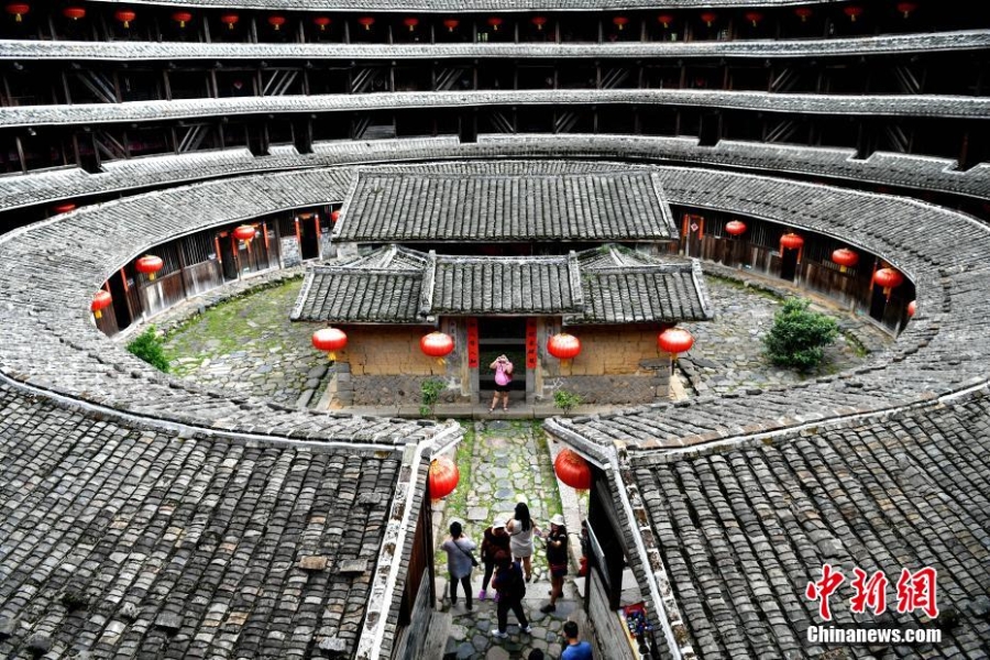 世界遗产在福建：福建土楼  民居瑰宝