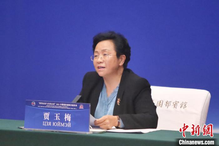 中共黑龙江省委常委、宣传部部长贾玉梅在发言。　安泽 摄