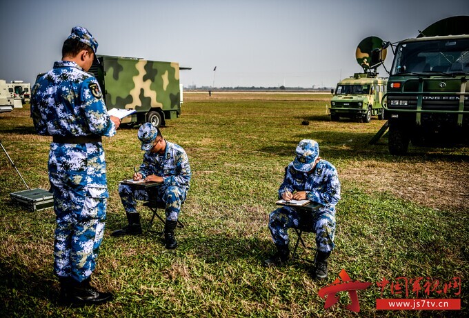 北部战区海军航空兵某场站开展实战化后勤保障综合演练