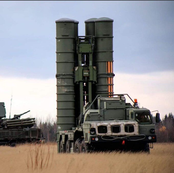 s-400防空導彈發射車 資料圖