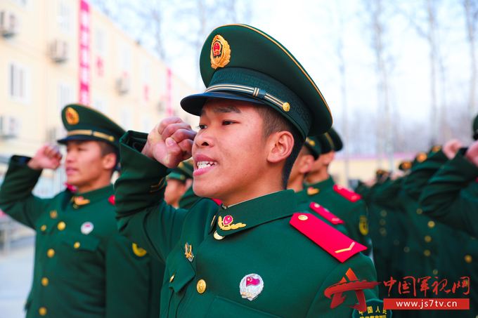 新兵成人禮武警北京總隊多個支隊舉行新兵授銜儀式