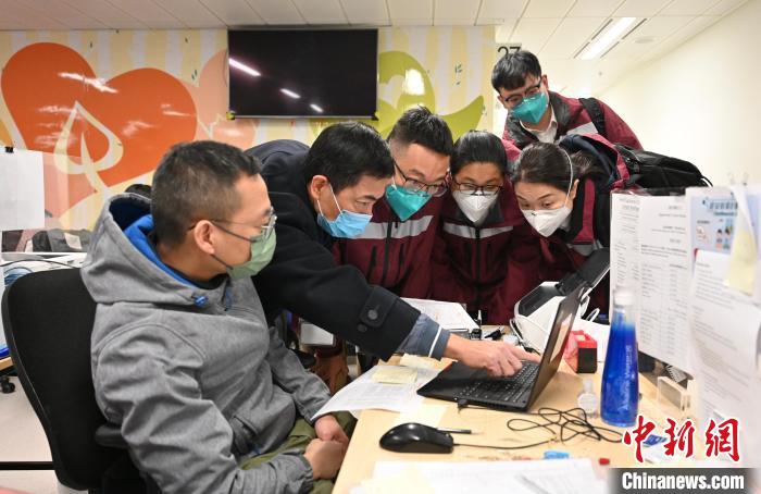 协助香港应对第五波疫情的访港内地流行病学专家组20日继续考察行程。　香港特区政府新闻网供图