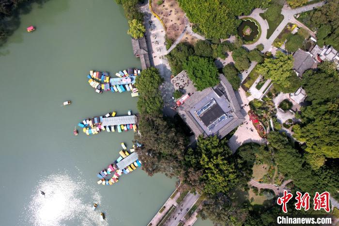 俯瞰西湖小景。　王东明 摄