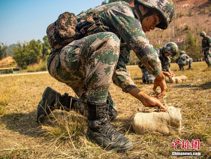 75集團軍某旅滇西高原開展tnt實爆作業