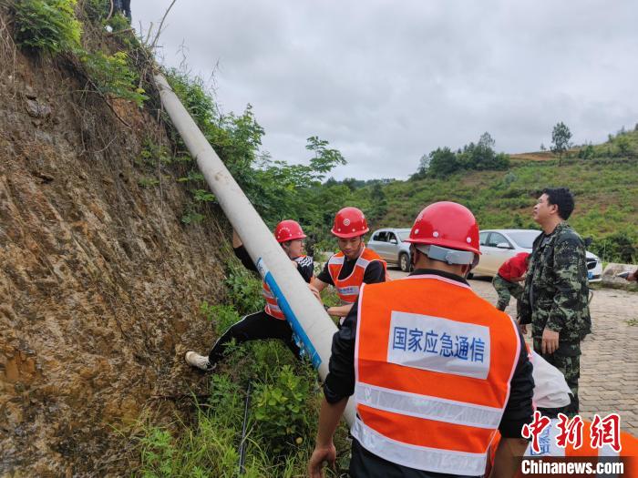 云南丘北突发暴雨灾害云南移动开展应急保通