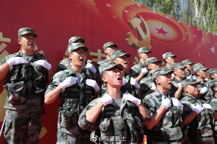 強軍戰歌獻給黨邊防官兵與駐地群眾共唱愛國情