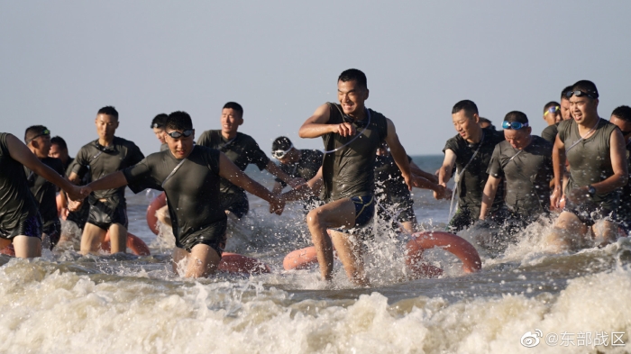 武警海训图片