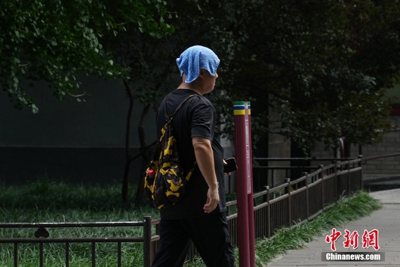 北京持续高温闷热天气