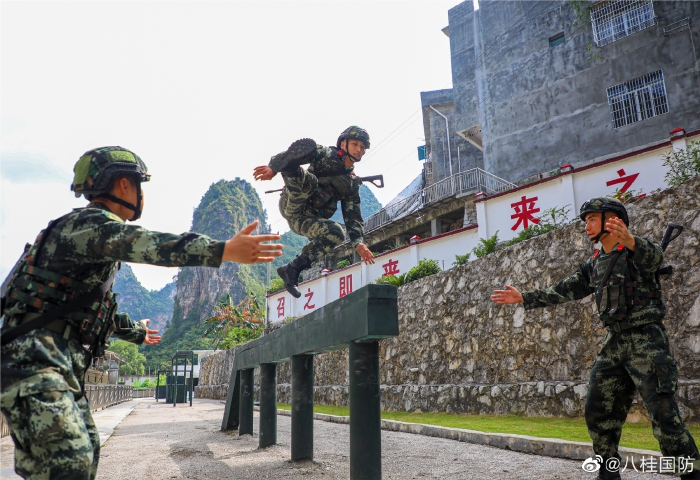 广西武警河池支队图片