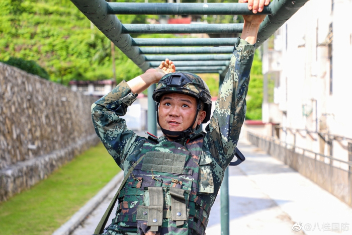 广西武警河池支队图片