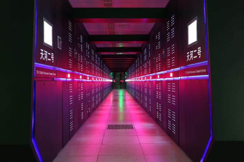 天河二号超级计算机(图源:中国国家网格官网)
