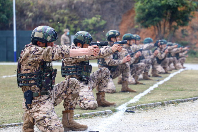 广西武警河池支队图片