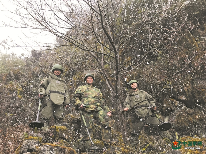 軍營觀察丨排雷英雄戰士杜富國的戰友們