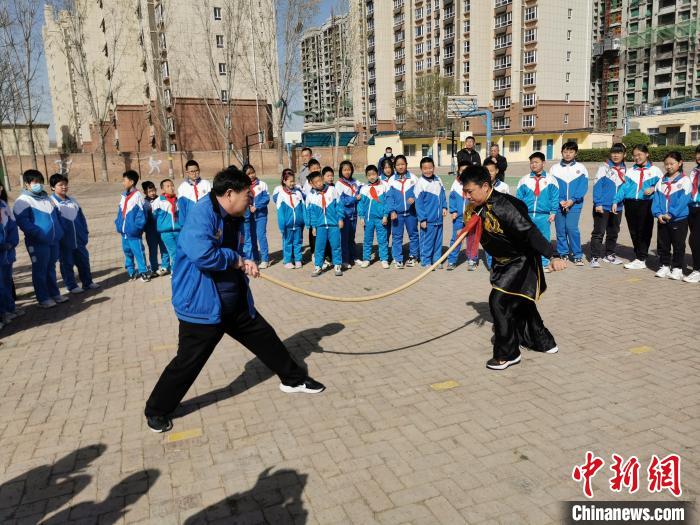 图为现场表演。　王鹏 摄