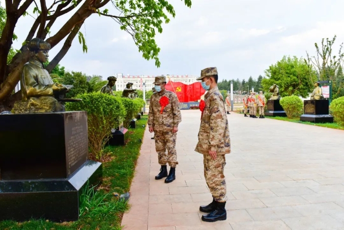 62基地楚雄火箭兵图片