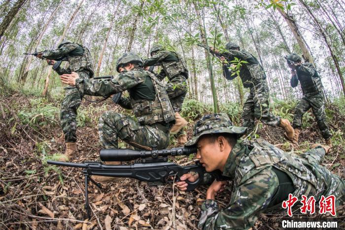 廣西來賓武警官兵開展實戰化訓練