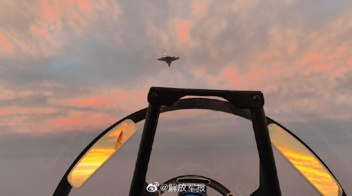 海軍戰機雲端對決超燃畫面