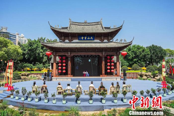 南戏故里浙江温州打造戏曲市集 传统文化带动旅游热