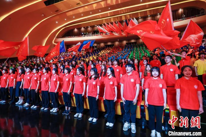 追星女孩怎么追_追星女孩是一种什么样的人_追星女孩