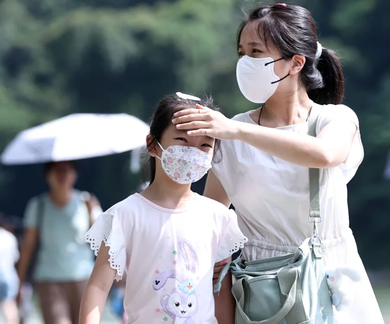 台北、花莲6日有机会达38度，各县市也有36度以上高温，另东南部也可能持续有焚风。（图源：台湾《联合报》）