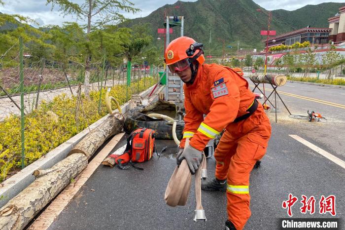 西藏昌都森林消防吹响备战比武“冲锋号”