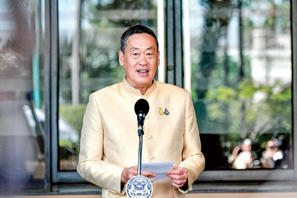 1月2日，泰国总理赛塔在首都曼谷总理府举行的发布会上发言。新华社发（泰国总理府供图）