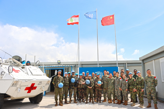 中国蓝盔联合多国维和部队开展医疗救援演练