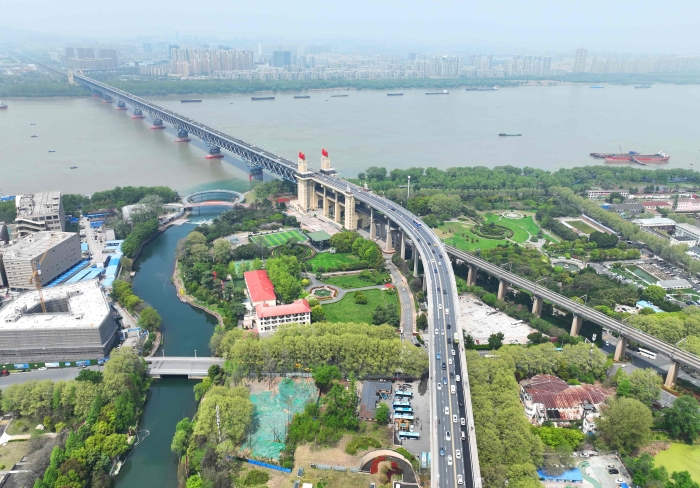 南京长江大桥:争气桥见证自主创新伟力