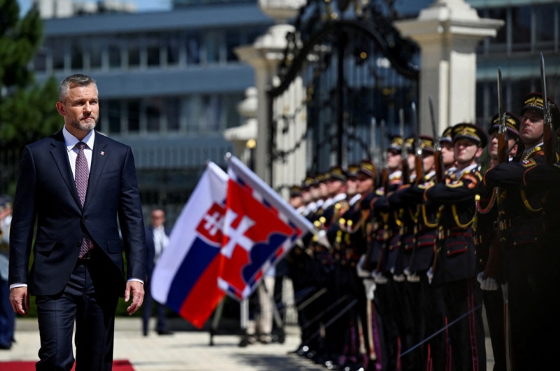 6月15日，佩列格里尼宣誓就任斯洛伐克总统，任期5年。（图源：路透社）