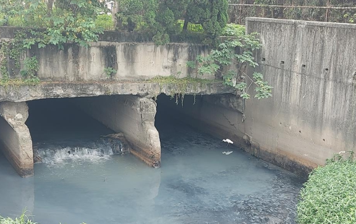 新北芦洲区水湳沟过去恶臭脏乱闻名，新北水利局改善工程近期完工