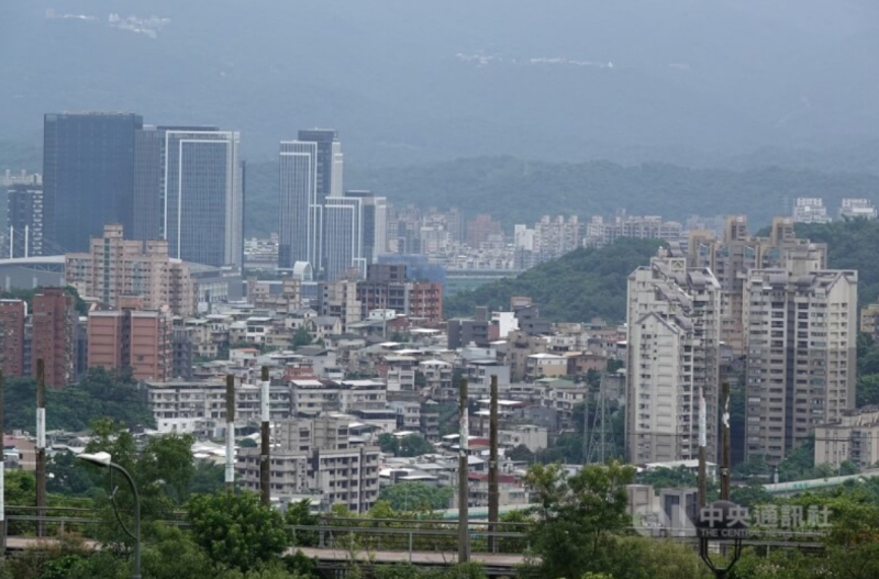 随着大都更时代来临，台湾原本的平民美景与城市天际线逐渐消失。（图源：台湾“中央社”）